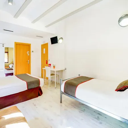 Casa Del Cigroner Hostal