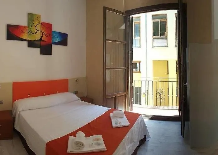 Casa Del Cigroner Hostel
